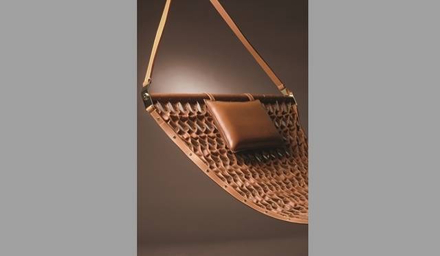 <strong>Louis Vuitton｜ルイ・ヴィトン </strong>　ハンモック　価格｜283万5000円 © Louis Vuitton
