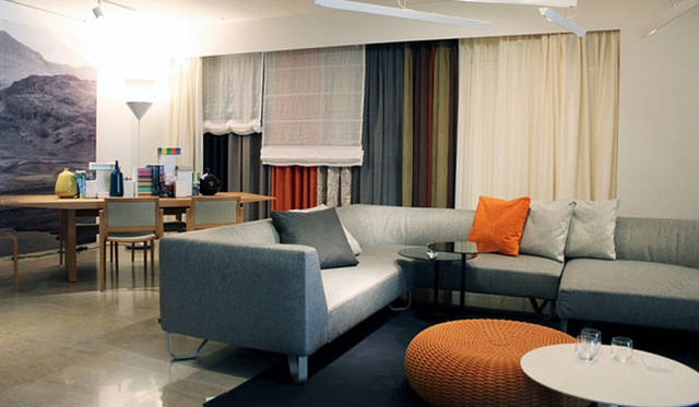 <strong>Arflex｜アルフレックス</strong>　「アルフレックスショップ東京」拡張リニューアル　ラグや照明、アートやグリーンなどインテリアアイテムも拡充