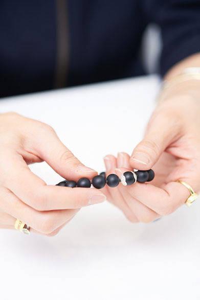 <strong>BARNEYS NEW YORK｜バーニーズ　ニューヨーク</strong>　ビーズタイプのオニキスのブレスレット
