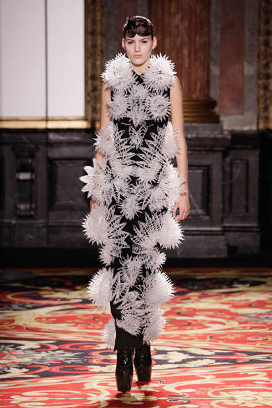 <strong>Iris Van Herpen ｜イリス ヴァン ヘルペン</strong>　2013年春夏オートクチュール コレクション