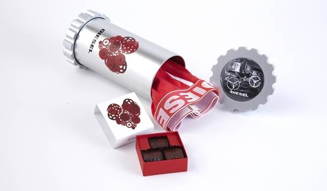 　「’WORK with LOVE’ ティンボックス」