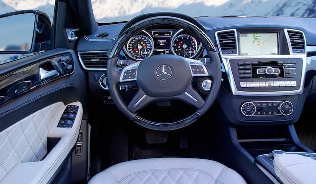 <strong>Mercedes-Benz GL 500 4MATIC BlueEFFICIENCY｜<br />メルセデス・ベンツ GL 500 4マチック ブルーエフィシエンシー</strong>