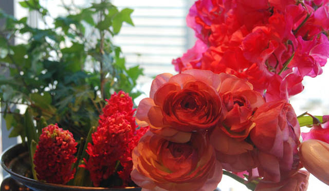 <strong>和気雅美｜FLORALUXE / New York Flower School</strong>　バレンタインには“One Dozen Roses”12本のバラを