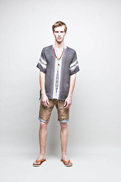 <strong>☆AYUITE☆｜アユ☆イテ</strong>　2013春夏コレクション　ネイティブ柄ラグトップス2万6250円、サマーコールショートパンツ2万8350円