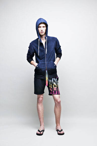 <strong>☆AYUITE☆｜アユ☆イテ</strong>　2013春夏コレクション　グラデーションパイルジャージ3万1500円、タイダイ染め裏毛ショートパンツ1万8900円