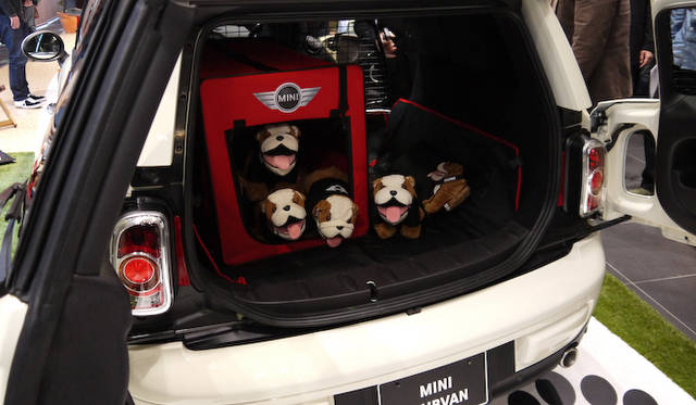 このミニ クラブバンはDogエディションとよばれる