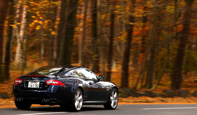<strong>Jaguar XKR Coupe｜ジャガー XKR クーペ</strong>