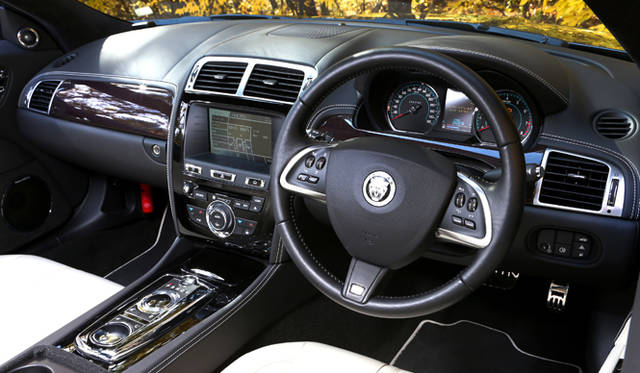 <strong>Jaguar XKR Coupe｜ジャガー XKR クーペ</strong>