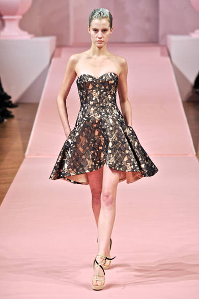 <strong>Alexis Mabille｜アレクシス マビーユ</strong>　2013年春夏オートクチュール コレクション