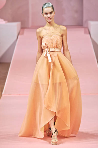 <strong>Alexis Mabille｜アレクシス マビーユ</strong>　2013年春夏オートクチュール コレクション