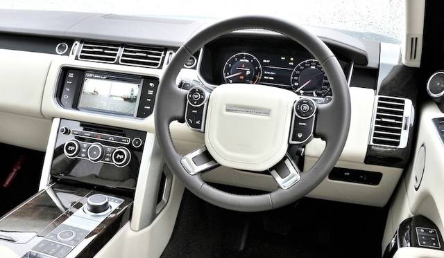 31_range_rover_665 <strong>Land Rover Range Rover 5.0 V8 SUPERCHARGED VOGUE|<br />ランドローバー レンジローバー 5.0 V8 スーパーチャージド ヴォーグ</strong>