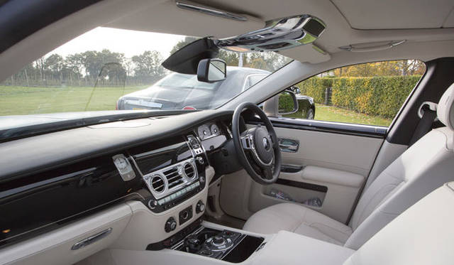 <strong>伝統と革新の英国ロイヤル文化を巡る旅</strong>　