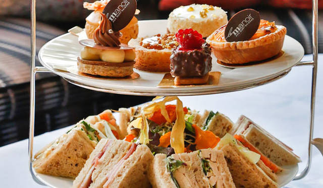 <strong>伝統と革新の英国ロイヤル文化を巡る旅</strong>　