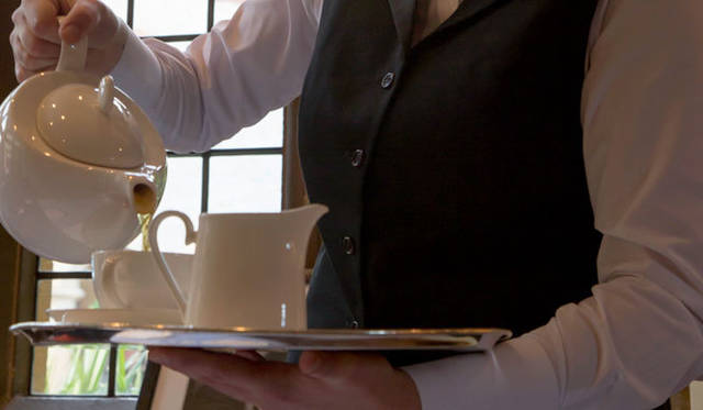 <strong>伝統と革新の英国ロイヤル文化を巡る旅</strong>　