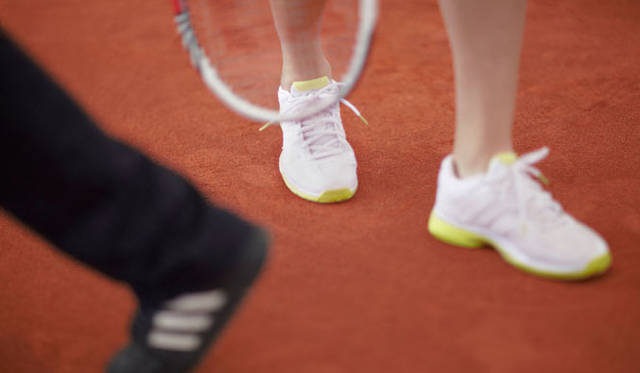 「adidas by Stella McCartney barricade」