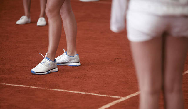 「adidas by Stella McCartney barricade」