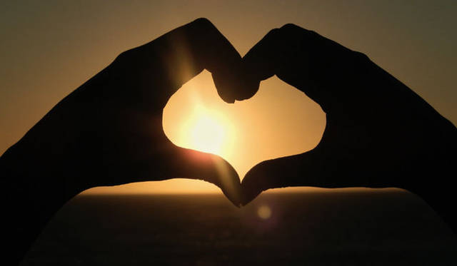 <strong>Nikon｜ニコン</strong>　「友情は、温かい」　使用カメラ｜S800c（コンパクトデジタルカメラ）