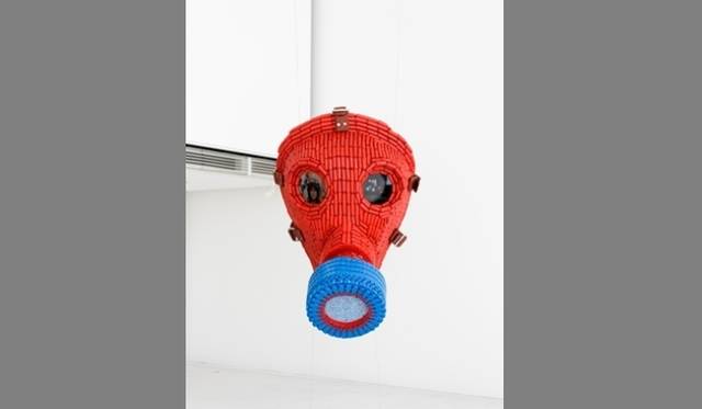 <strong>ESPACE LOUIS VUITTON TOKYO｜Urban Narratives  ―ある都市の物語―</strong>　Mask, 2012 ©Louis Vuitton / Jérémie Souteyrat Courtesy of Espace Louis Vuitton Tokyo