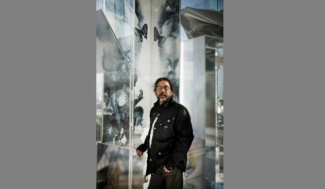 <strong>ESPACE LOUIS VUITTON TOKYO｜Urban Narratives  ―ある都市の物語―</strong>　セカール・ロイ　©Louis Vuitton / Jérémie Souteyrat Courtesy of Espace Louis Vuitton Tokyo