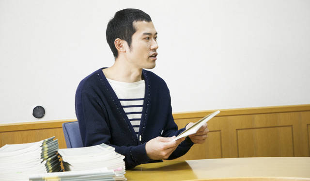 <strong>スペシャル対談｜アーティスト・鈴木康広×担当キュレーター・山峰潤也</strong>