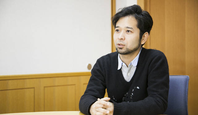 <strong>スペシャル対談｜アーティスト・鈴木康広×担当キュレーター・山峰潤也</strong>