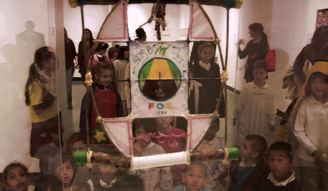 <strong>MOVIE｜ハーブ＆ドロシー ふたりからの贈りもの</strong>　Copyright © 2013 Fine Line Media,Inc. All Rights Reserved.