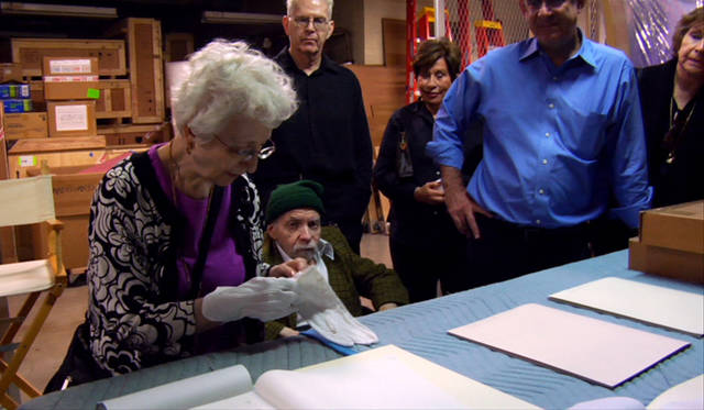 <strong>MOVIE｜ハーブ＆ドロシー ふたりからの贈りもの</strong>　Copyright © 2013 Fine Line Media,Inc. All Rights Reserved.