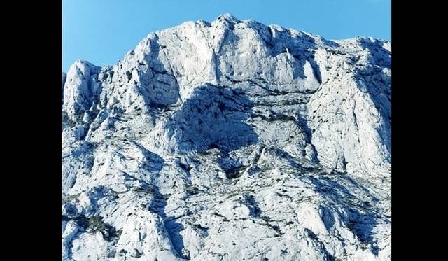 <strong>ART│『鈴木理策 アトリエのセザンヌ』展</strong>　鈴木理策 サンサシオン 09, C-58 2009年 タイプCプリント © Risaku Suzuki / Courtesy of Gallery Koyanagi