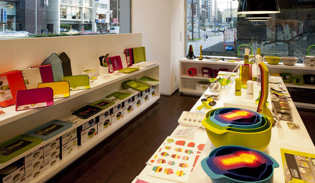 <strong>MAKINO TRADING｜マキノトレーディング</strong>　「Joseph Joseph Store」青山店　