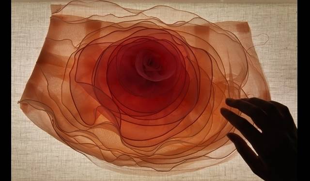 <strong>ART FILE 08｜「Valentino: Master of Couture」</strong>　©Peter Macdiarmid