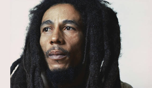 <strong>MOVIE｜『大人の音楽映画祭～レジェンドたちの競宴～』</strong>　『ボブ・マーリー／ルーツ・オブ・レジェンド』　© SHANGRI-LA ENTERTAINMENT LLC AND TUFF GONG PICTURES LP 2012