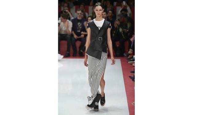 　伊勢丹新宿店 限定 Tシャツ（ユニセックス）　1万4000円