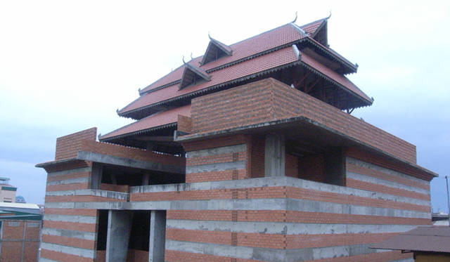 <strong>AAF通信│建築レクチュアシリーズ217</strong>　「ひろしまハウス 」　カンボジア・プノンペン　2006年