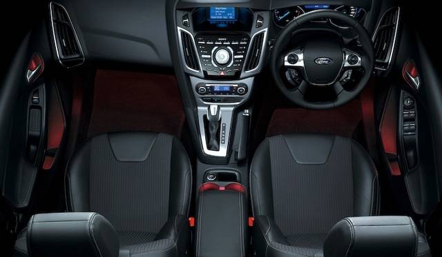 <strong>Ford Focus｜フォード フォーカス</strong>