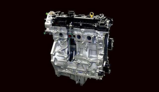 <strong>Ford Focus｜フォード フォーカス</strong><br />2リッター直列4気筒直噴エンジンは最高出力170ps、最大トルク202Nmというスペック