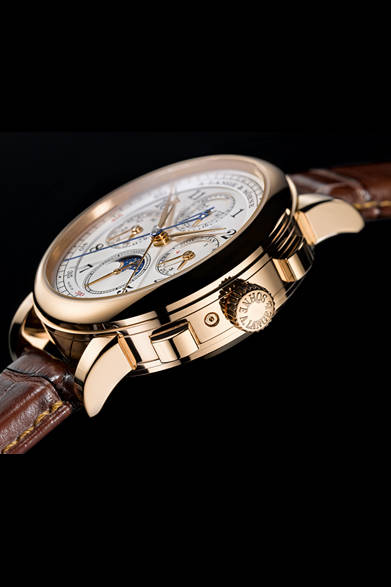 <strong>A. Lange ＆ Söhne｜A.ランゲ＆ゾーネ</strong><br />「1815 ラトラパント・パーペチュアルカレンダー」