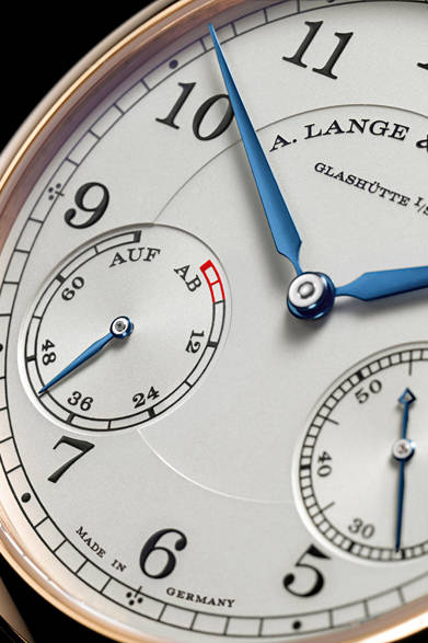 <strong>A. Lange ＆ Söhne｜A.ランゲ＆ゾーネ</strong><br />「1815 アップ／ダウン」5時位置にスモールセコンド表示、8時位置にパワーリザーブ表示を搭載する