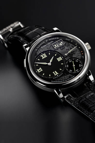 <strong>A. Lange ＆ Söhne｜A.ランゲ＆ゾーネ</strong><br />「グランド・ランゲ1“ルーメン”」ケースサイズは直径40.9mm、世界200本の限定販売となる