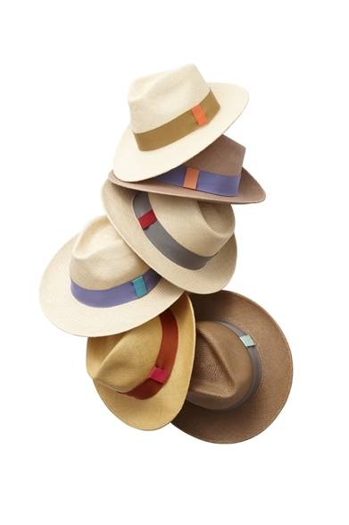 <strong>ラ・スリーズ・シュ・ル・シャポー　オーダーフェア</strong><br />期間 ｜ 2013年2月15日(金)～2月24日(日)<br />価格 ｜ 2万4150円～<br />場所 ｜ トゥモローランド 渋谷店<br />渋谷区渋谷1-23-16 1F、B1F<br />TEL.  03-5774-1711<br /><br /><strong>デザイナーの来店イベント</strong><br />期間 ｜ 2月15日(金)～2月17日(日)