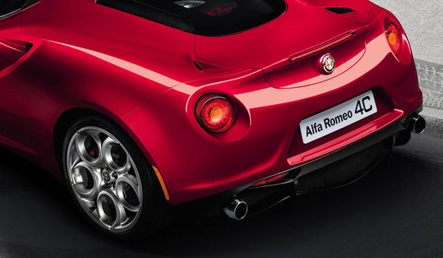 <strong>Alfa Romeo 4C｜アルファ ロメオ 4C</strong>