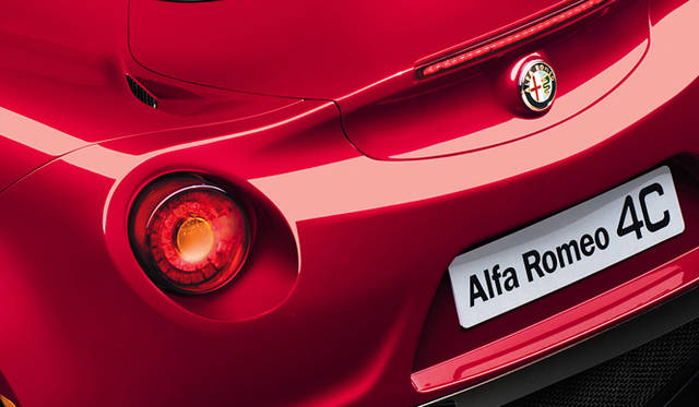 <strong>Alfa Romeo 4C｜アルファ ロメオ 4C</strong>