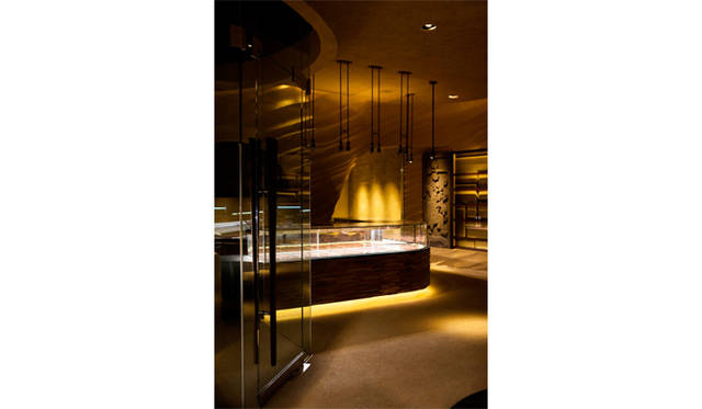 <strong>EAT｜世界が絶賛したショコラティエ、コヤマ ススムの秘密基地「ロジラ」</strong>　