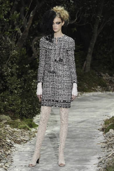 <strong>CHANEL｜シャネル</strong>　2013年春夏オートクチュール コレクション ©CHANEL