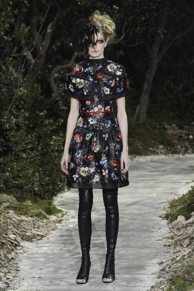 <strong>CHANEL｜シャネル</strong>　2013年春夏オートクチュール コレクション ©CHANEL