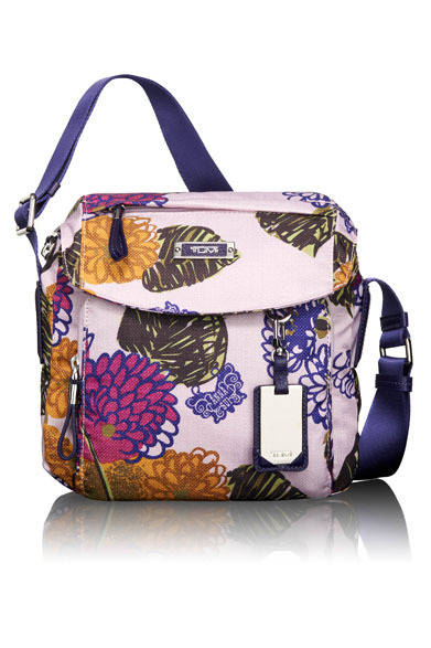 <strong>TUMI｜トゥミ</strong>　「Anna Sui for Tumi コレクション」　「Voyageur」 “ルガーノ” メッセンジャー 2万6250円