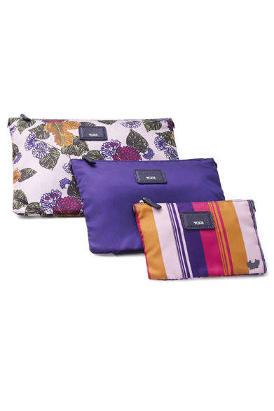 <strong>TUMI｜トゥミ</strong>　「Anna Sui for Tumi コレクション」　デザインとサイズの異なる3つのポーチがセット。「Travel Accessories」 フラット・ポーチ・セット 1万2075円