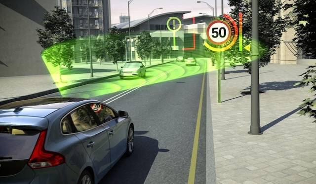 試乗車のボディカラーは「ミスティブルーメタリック」