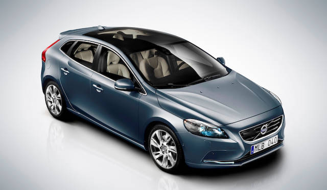 パノラマガラスルーフはV40 T4 SEに18万円のオプション