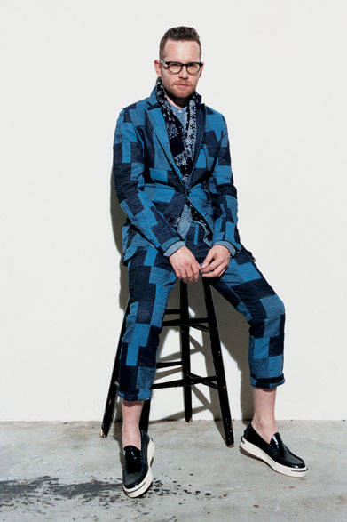 <strong>SOPHNET.｜ソフネット</strong>　2013春夏コレクション　ジャケット4万8300円、ストール3万9900円、シャツ2万5200円、パンツ3万450円、シューズ5万2500円