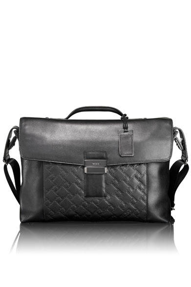 <strong>TUMI｜トゥミ</strong>　 「TICON（タイコン）コレクション」　スリム・フラップ・ブリーフ（ブラックレザー）9万4500円